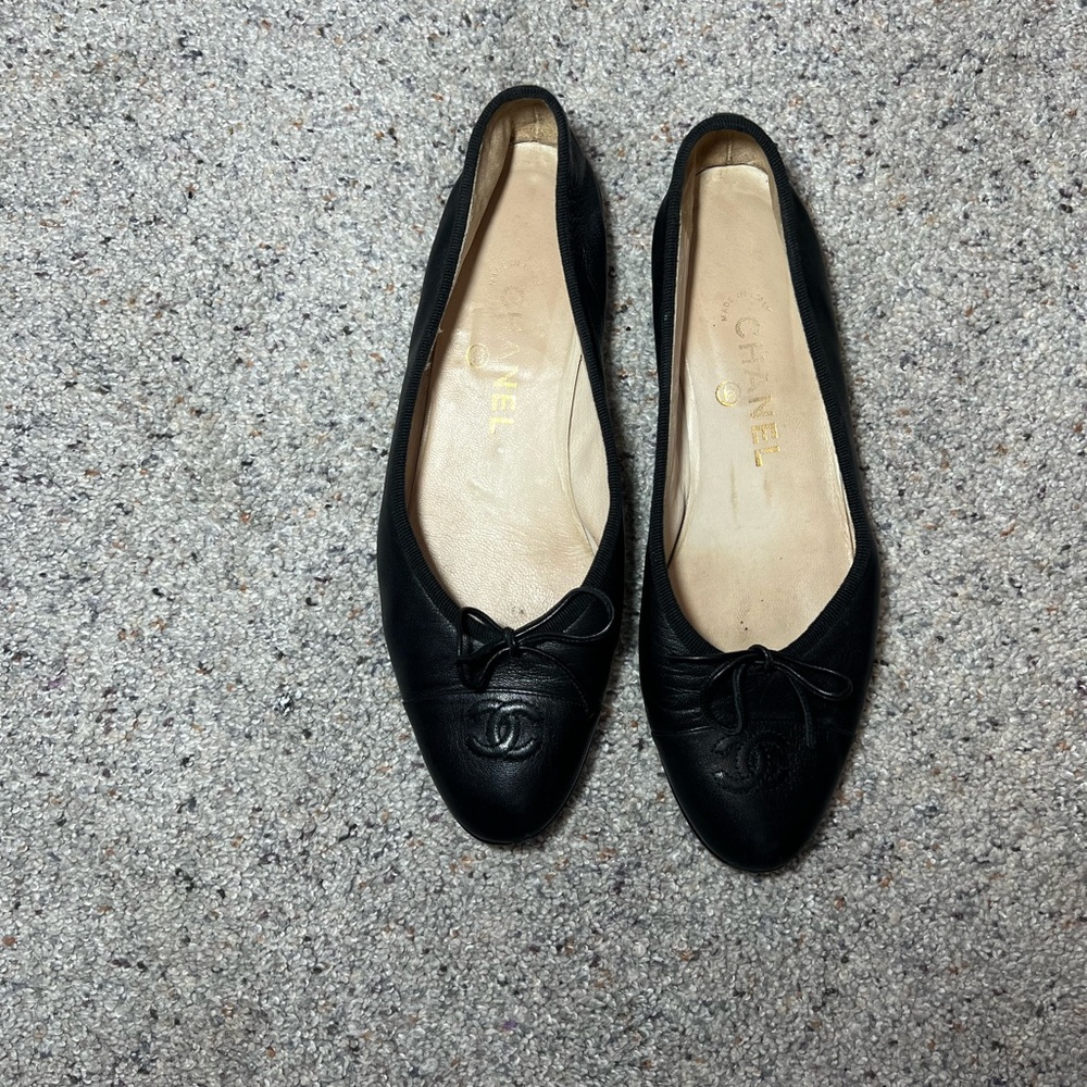 Chanel CC Black Ballet Ballerina Flats